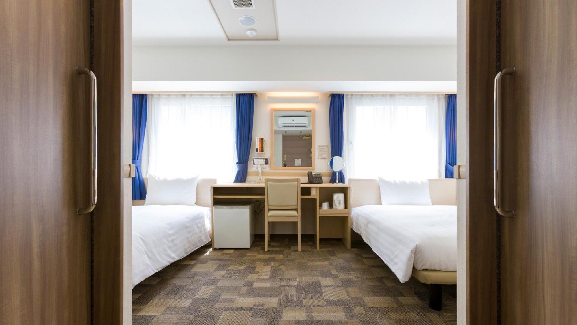 Toyoko Inn Odawara Eki Higashi Guchi Esterno foto